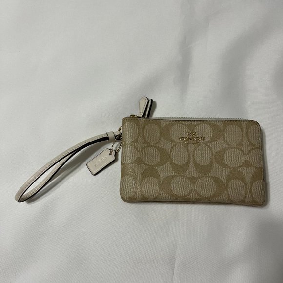 Coach Double Corner Zip Wallet Wristlet - Picture 5 of 5